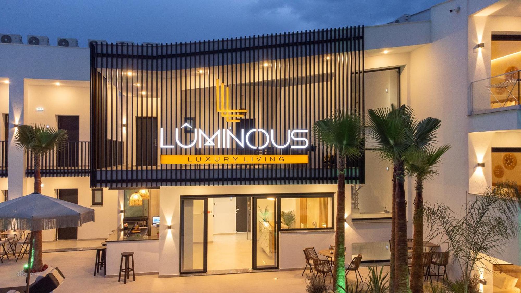 Luminous Luxury Living Aparthotel Kallithea  Eksteriør bilde