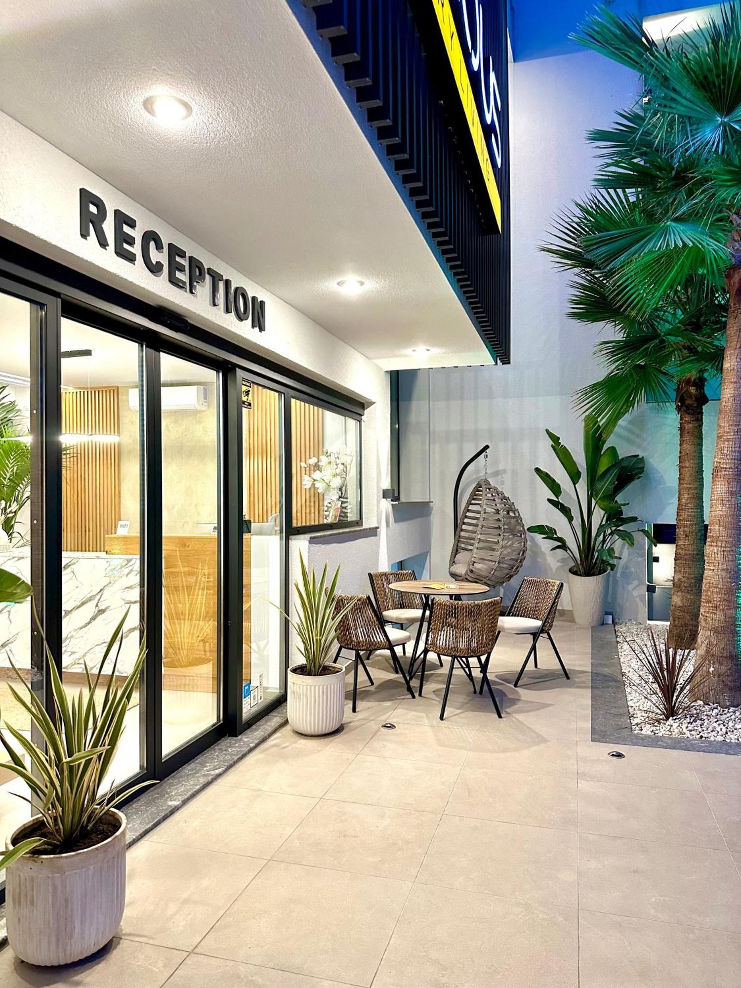 Luminous Luxury Living Aparthotel Kallithea  Eksteriør bilde